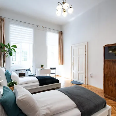 Very - Simple - Easy Sleep * Βουδαπέστη