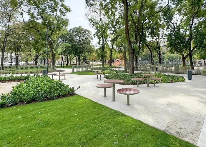 Very - Simple - Easy Sleep 布达佩斯