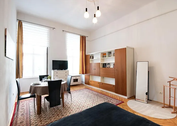 Very - Simple - Easy Sleep Apartament *