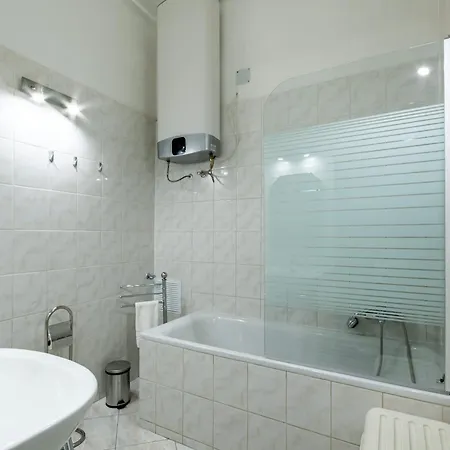 Very - Simple - Easy Sleep Lejlighed Budapest